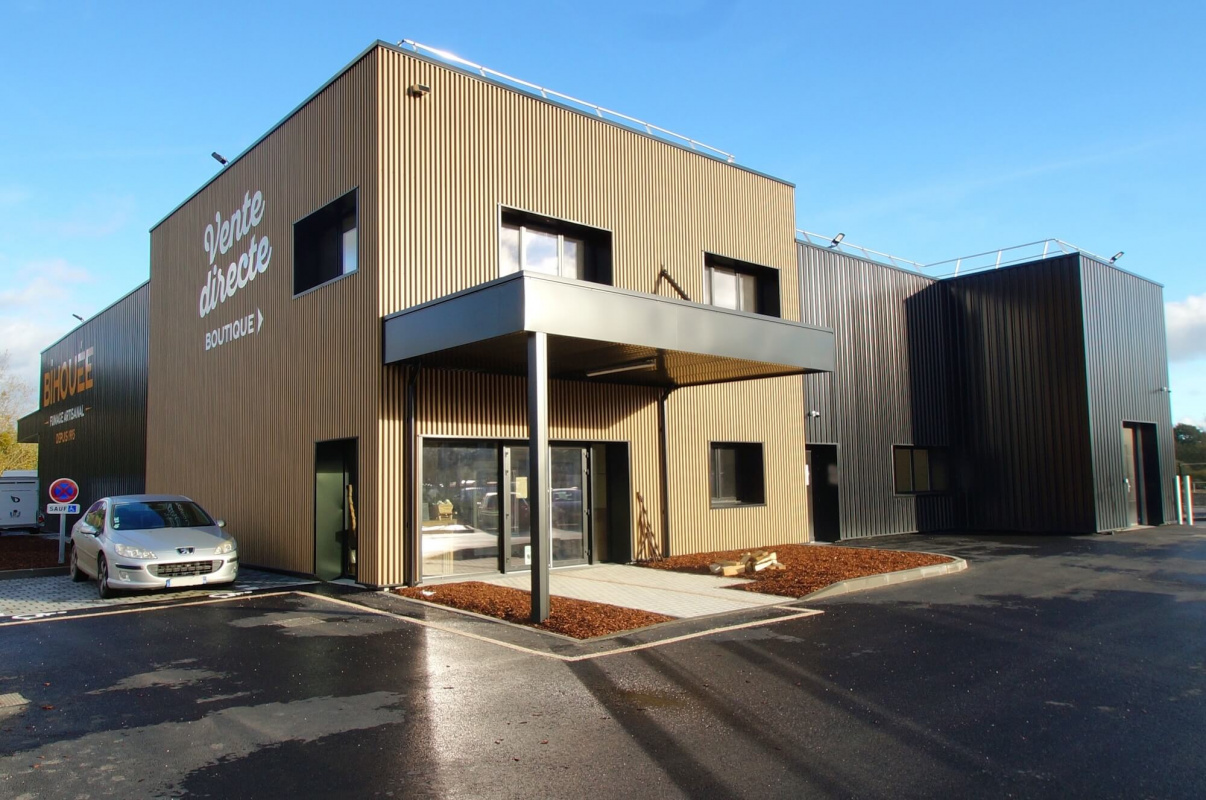 DSC06180 - fac?ade gauche magasin